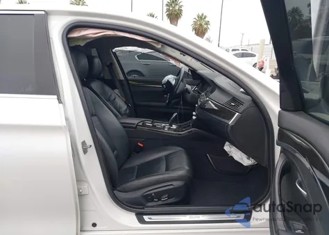 2016 BMW 535I из США, поврежденный, VIN WBA5B1C59GG551362